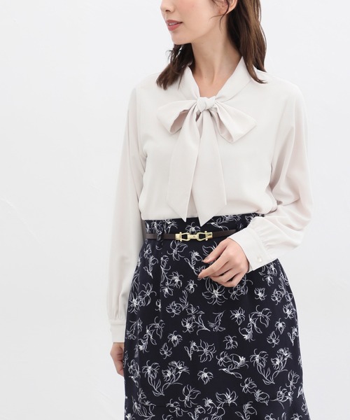 Honeys(ハニーズ)の「ボウタイブラウス(シャツ/ブラウス・レディース・ホワイト×グレー/グレー系その他/ホワイト/ホワイト×ピンク/ブラック/グレイッシュベージュ・3L/LL/L/S/M)」の19枚目の写真