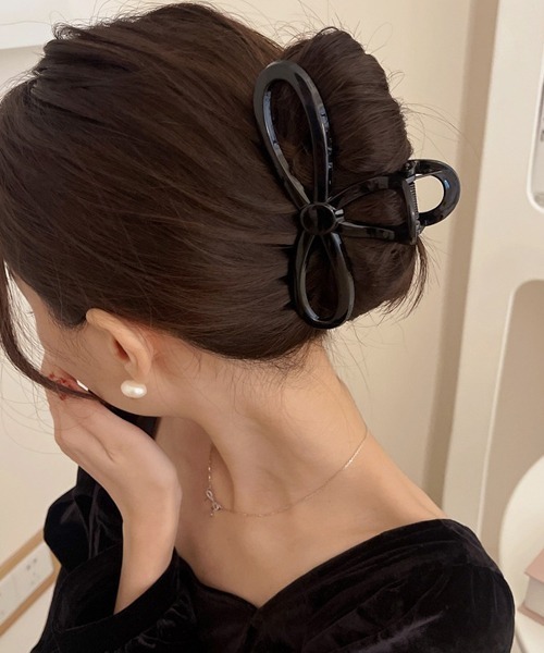 Fun & Daily（ファンアンドデイリー）の「F&D : リボングラブクリップ（バレッタ/ヘアクリップ・レディース・クリア/ブラック/ホワイト/グリーン/ブラウン・FREE）」の2枚目の写真