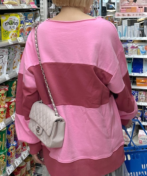 Alley by w closet（アリーバイダブルクローゼット）の「【Alley】配色切替プルオーバー（スウェット・レディース・ピンク/ブルー・FREE）」の6枚目の写真