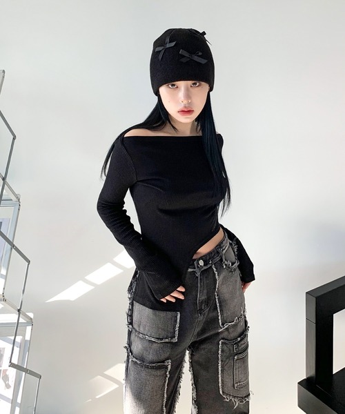 FOLLOWIN（フォロウィン）の「[FLW MADE] [MD PICK] オフショルダーカットアウトリブTシャツ（Tシャツ/カットソー・レディース・バーガンディー/ブラウン/ベージュ/アイボリー/ブラック/チャコールグレー・FREE）」の22枚目の写真