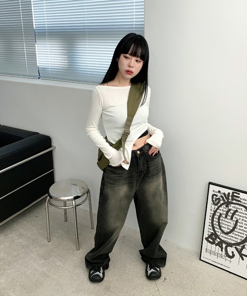 FOLLOWIN（フォロウィン）の「[FLW MADE] [MD PICK] オフショルダーカットアウトリブTシャツ（Tシャツ/カットソー・レディース・バーガンディー/ブラウン/ベージュ/アイボリー/ブラック/チャコールグレー・FREE）」の15枚目の写真