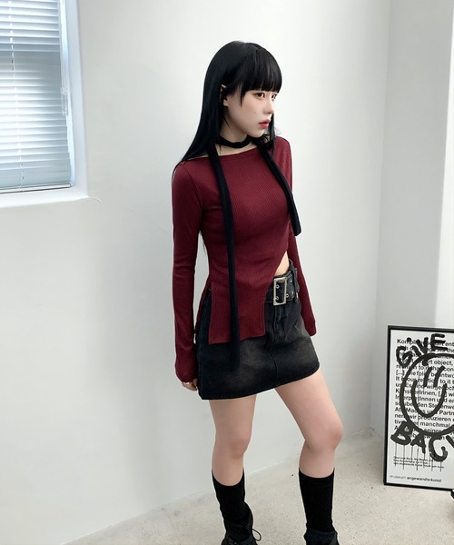 FOLLOWIN（フォロウィン）の「[FLW MADE] [MD PICK] オフショルダーカットアウトリブTシャツ（Tシャツ/カットソー・レディース・バーガンディー/ブラウン/ベージュ/アイボリー/ブラック/チャコールグレー・FREE）」の11枚目の写真