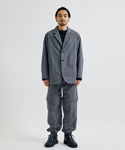 WHITE MOUNTAINEERING（ホワイトマウンテニアリング）の「【White Mountaineering / ホワイトマウンテニアリング】NYLON LAPEL JACKET/ナイロンラペルジャケット【セットアップ対】（テーラードジャケット・メンズ・ブラック/ダークグレー・1/2）」の9枚目の写真