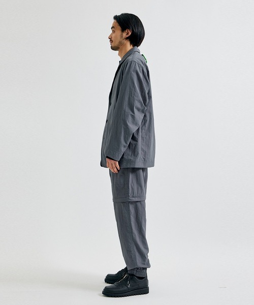 WHITE MOUNTAINEERING（ホワイトマウンテニアリング）の「【White Mountaineering / ホワイトマウンテニアリング】NYLON LAPEL JACKET/ナイロンラペルジャケット【セットアップ対】（テーラードジャケット・メンズ・ブラック/ダークグレー・1/2）」の10枚目の写真