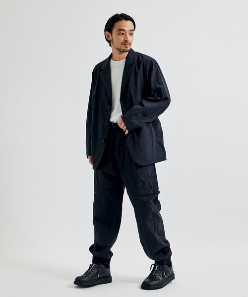WHITE MOUNTAINEERING（ホワイトマウンテニアリング）の「【White Mountaineering / ホワイトマウンテニアリング】NYLON LAPEL JACKET/ナイロンラペルジャケット【セットアップ対】（テーラードジャケット・メンズ・ブラック/ダークグレー・1/2）」の16枚目の写真