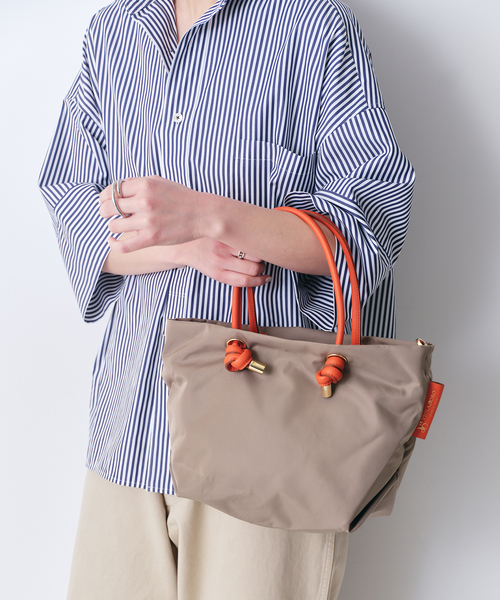 VIOLAd'ORO（ヴィオラドーロ）の「【VIOLAd’ORO／ヴィオラドーロ】 BIANCA-S（トートバッグ・レディース・ライトグレー/ベージュ/ブラック・FREE）」の7枚目の写真