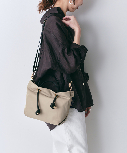 VIOLAd'ORO（ヴィオラドーロ）の「【VIOLAd’ORO／ヴィオラドーロ】 BIANCA-S（トートバッグ・レディース・ライトグレー/ベージュ/ブラック・FREE）」の10枚目の写真