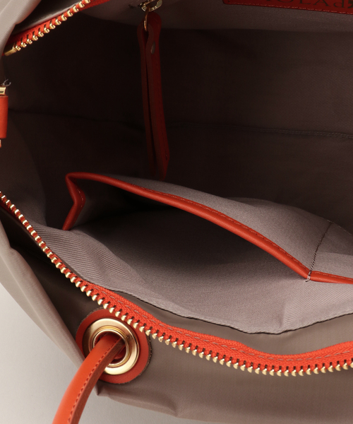 VIOLAd'ORO（ヴィオラドーロ）の「【VIOLAd’ORO／ヴィオラドーロ】 BIANCA-S（トートバッグ・レディース・ライトグレー/ベージュ/ブラック・FREE）」の22枚目の写真