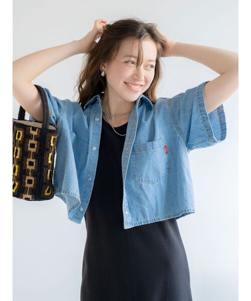 Ungrid（アングリッド）の「デニムハーフスリーブショートシャツ（シャツ/ブラウス・レディース・ブルー/アイボリー・FREE）」の22枚目の写真