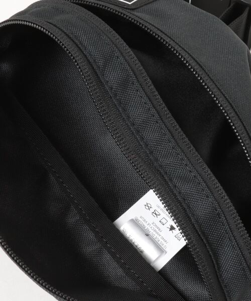 DAKINE（ダカイン）の「DAKINE CLASSIC HIP PACK ショルダーバッグ 【2024年春夏モデル】/ダカインボディバッグ・ウエストポーチ（ボディバッグ/ウエストポーチ・メンズ・ブラウン系その他/イエロー系その他/マルチ/ブラック・FREE）」の7枚目の写真