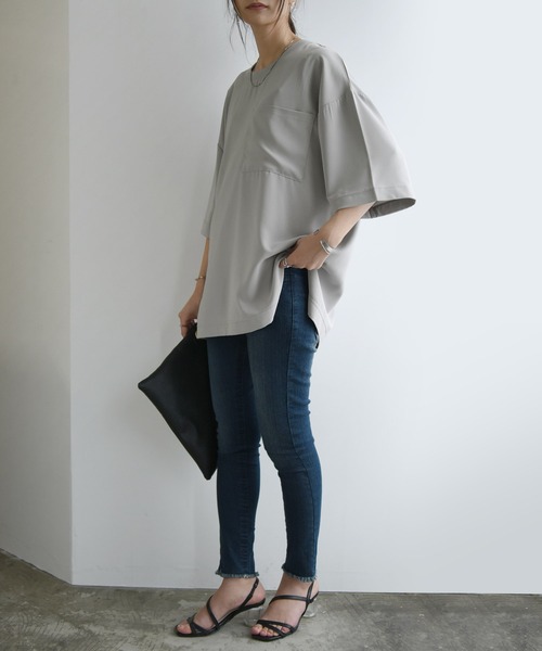 and it_(アンドイット)の「防汚加工ユニセックス半袖プルオーバー(Tシャツ/カットソー・レディース・ベージュ/ネイビー/オフホワイト/グレー・M/L/LL)」の6枚目の写真