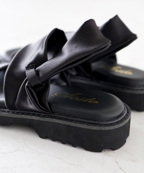 SESTO（セスト）の「ストレッチサテン軽量厚底サンダル（サンダル・レディース・ブラック/アイボリー/カーキ/ゴールド/ブラック系その他/アイボリー系/シルバー・S/M/L/LL/3L/SS/4L/5L）」の9枚目の写真