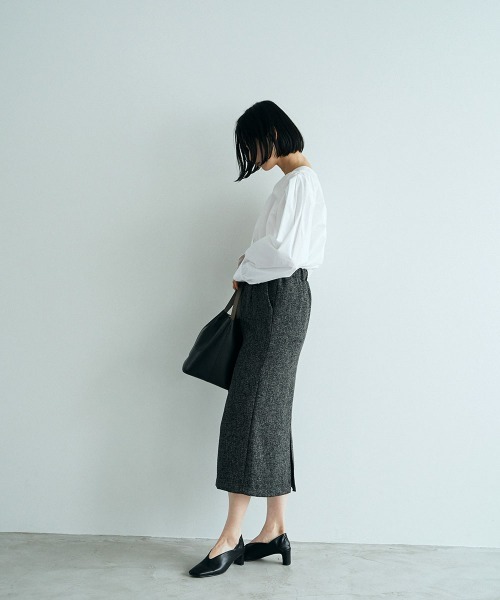marjour（マージュール）の「KASURI TWEED NARROW SKIRT（スカート・レディース・ブラック/グリーン系・M）」の14枚目の写真