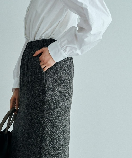 marjour（マージュール）の「KASURI TWEED NARROW SKIRT（スカート・レディース・ブラック/グリーン系・M）」の16枚目の写真