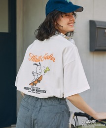 PEANUTS（ピーナッツ）の「【PEANUTS / SNOOPY】別注 ピーナッツ スヌーピー&フレンズ ヴィンテージプリント 半袖Tシャツ（Tシャツ/カットソー）」