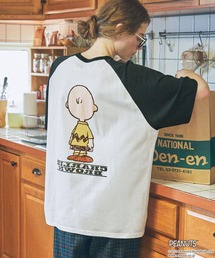 PEANUTS（ピーナッツ）の「【PEANUTS / SNOOPY】別注 ピーナッツ スヌーピー&フレンズ ヴィンテージプリント 半袖Tシャツ（Tシャツ/カットソー）」