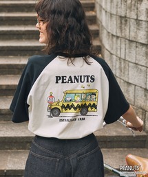 PEANUTS（ピーナッツ）の「【PEANUTS / SNOOPY】別注 ピーナッツ スヌーピー&フレンズ ヴィンテージプリント 半袖Tシャツ（Tシャツ/カットソー）」