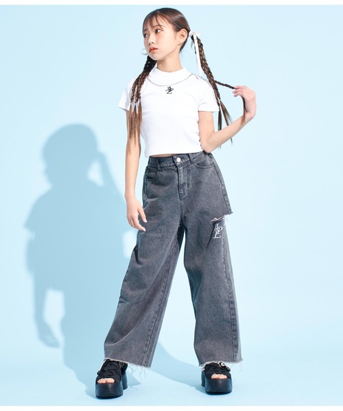 ANAP GiRL(アナップガール)の「クラッシュデザインワイドパンツ(デニムパンツ・キッズ・ライトブルー/ブラック・XS/S/M)」の8枚目の写真