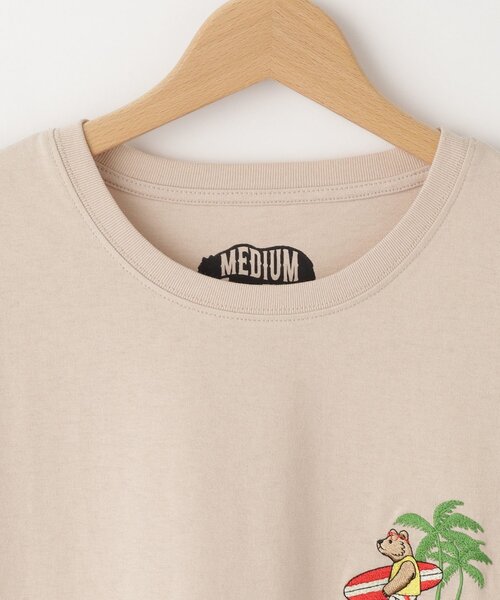 &Bridge(アンドブリッジ)の「SALTS(ソルツ) メガネベアー刺しゅうTシャツ(Tシャツ/カットソー・メンズ・ホワイト/ライトベージュ・02/03)」の4枚目の写真