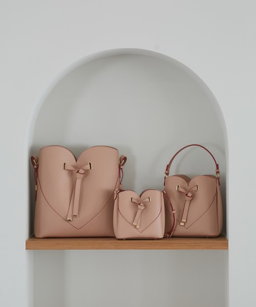 VIS(ビス)の「【A4収納】ハートカットバッグ(ラージサイズ)/追加(ショルダーバッグ・レディース・ブラック/ピンク/キナリ・FREE)」の20枚目の写真