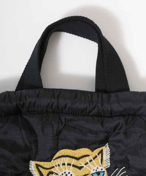 HOUSTON(ヒューストン)の「HOUSTON(ヒューストン)キルティング巾着ミニショルダーバッグ/EMB QUILTING EFFECT ALASKA・JAPAN・TIGER/白熊・日本・虎(ショルダーバッグ・レディース・ブラック/オリーブ/オリーブ系2/ブラック系2/オリーブ系3/ブラック系3/グリーン系その他3/グリーン系その他2/グリーン系その他・FREE)」の11枚目の写真