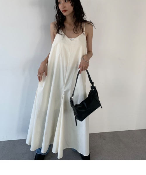 DRWCYS（ドロシーズ）の「フレアキャミワンピース（ワンピース・レディース・ホワイト/ブラック・FREE）」の13枚目の写真