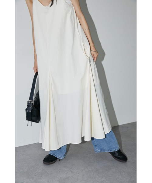 DRWCYS（ドロシーズ）の「フレアキャミワンピース（ワンピース・レディース・ホワイト/ブラック・FREE）」の11枚目の写真