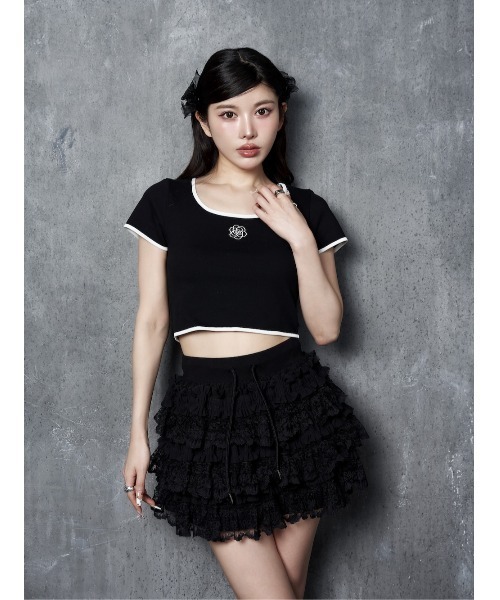 Darich（ダーリッチ）の「カメリアモチーフTシャツ（Tシャツ/カットソー・レディース・サックスブルー/ブラック/ホワイト・FREE）」の8枚目の写真