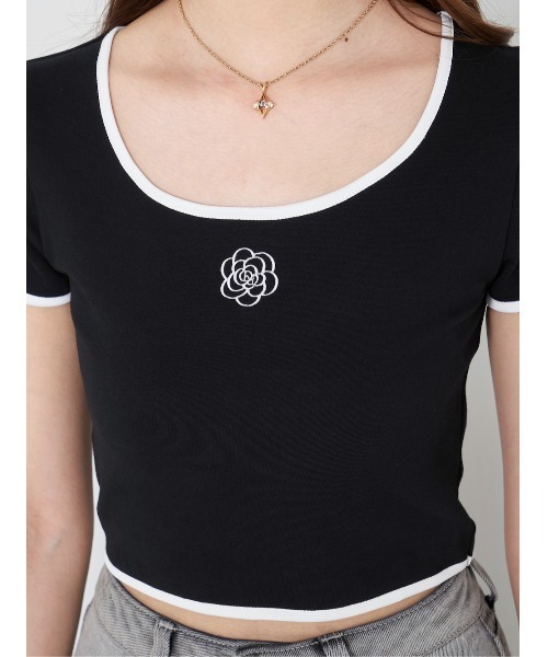 Darich（ダーリッチ）の「カメリアモチーフTシャツ（Tシャツ/カットソー・レディース・サックスブルー/ブラック/ホワイト・FREE）」の13枚目の写真