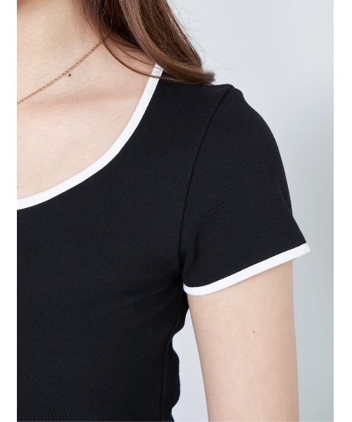 Darich（ダーリッチ）の「カメリアモチーフTシャツ（Tシャツ/カットソー・レディース・サックスブルー/ブラック/ホワイト・FREE）」の11枚目の写真