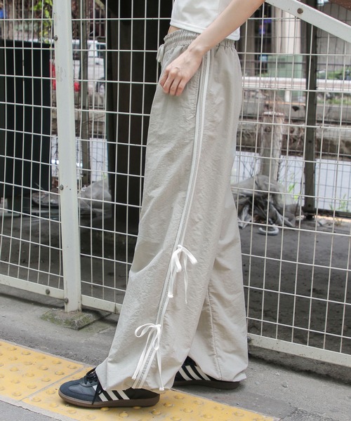 3.3 Field Trip （3.3フィールドトリップ）の「3.3 Field Trip／サイドリボンラインパンツ（その他パンツ・レディース・ブラック/グレー・FREE）」の13枚目の写真