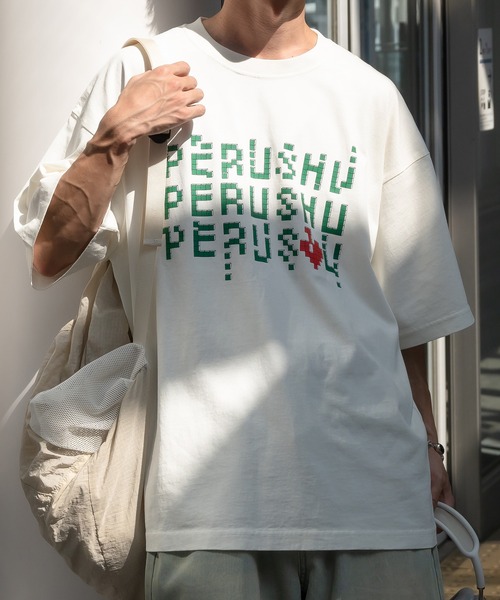 Perushu（ペルーシュ）の「レトロアソートプリントTシャツ（Tシャツ/カットソー・メンズ・ホワイト/ホワイト系/ブラウン系/チャコールグレー/グレー系・SMALL/MEDIUM/LARGE）」の10枚目の写真
