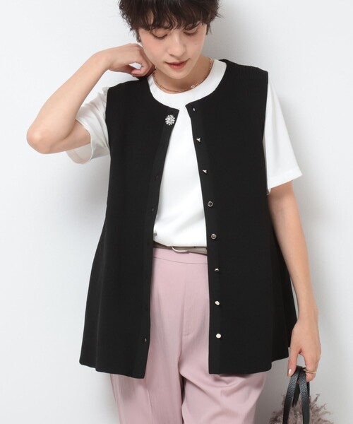 美品　nolley's ビジュー釦付き　ペプラムベスト NOLLEY'S（ノーリーズ）の「《手洗い可能》ビジュー釦付き
