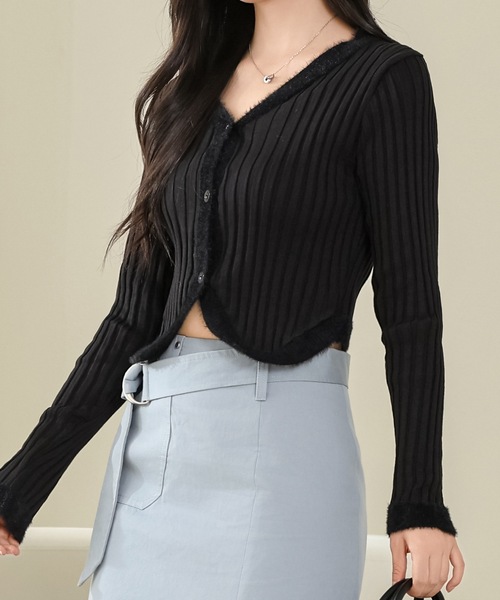 Lace Ladies(レースレディース)の「Vネック ファー付き リブ ニット プルオーバー(ニット/セーター・レディース・ベージュ/ホワイト/ピンク/ブラック・FREE)」の6枚目の写真