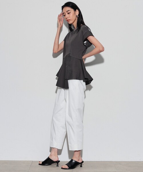 GALLEST（ギャレスト）の「◆アシンメトリーペプラムトップス（Tシャツ/カットソー・レディース・ホワイト/ダークグレー/ブラック・38）」の7枚目の写真