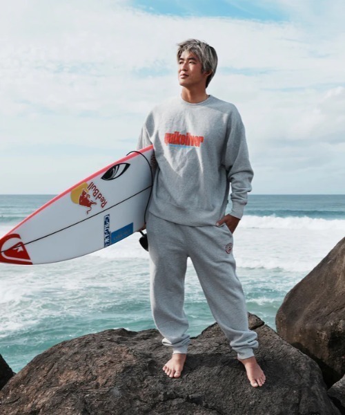 Quiksilver(クイックシルバー)の「THREE TREES FLEECE C/クイックシルバースウェットトレーナー(スウェット・メンズ・アイボリー/チャコールグレー/グレー・LARGE/MEDIUM/X-LARGE/SMALL)」の3枚目の写真