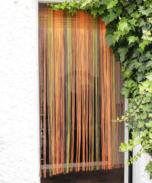 チャイハネ(チャイハネ)の「【チャイハネ】シャララストリングのれん(インテリア雑貨・レディース・ブラウン/ブルー/パープル/グリーン/ピンク/イエロー/オレンジ/ライトブルー/ピンク系その他・FREE)」の1枚目の写真