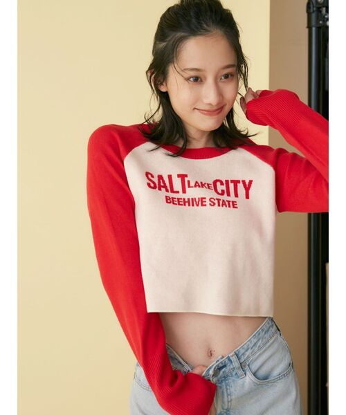 Ungrid（アングリッド）の「【WEB限定】ラグランロゴショートニット（ニット/セーター・レディース・レッド/グリーン/ブルー・FREE）」の5枚目の写真