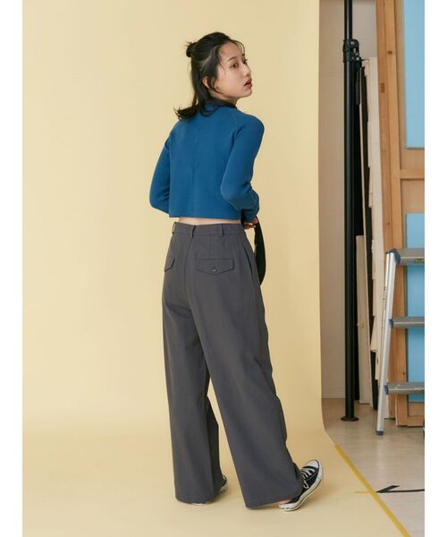 Ungrid（アングリッド）の「【WEB限定】ラグランロゴショートニット（ニット/セーター・レディース・レッド/グリーン/ブルー・FREE）」の21枚目の写真