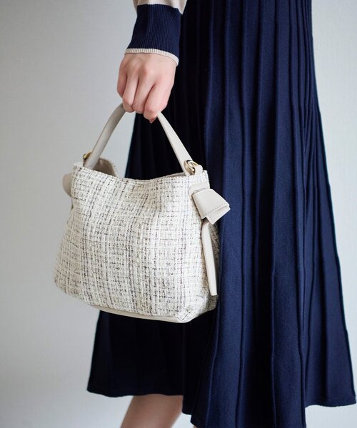 index(インデックス)の「【2WAY】ショルダー付ツイードバッグ(ショルダーバッグ・レディース・ライトブルー/ライトベージュ/ブラック・00)」の4枚目の写真
