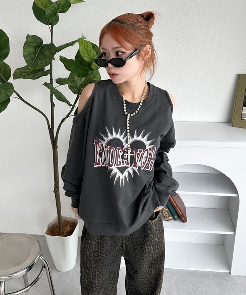 sedacle girl（セダクルガール）の「オープンショルダースウェット（スウェット・レディース・ベージュ/チャコールグレー/アイボリー・FREE）」の2枚目の写真