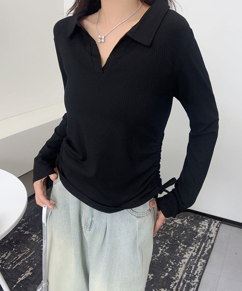 aimoha（アイモハ）の「サイドシャーリングリボン襟付きVネックリブトップス（Tシャツ/カットソー・レディース・ブラック/グレー/ホワイト/ワインレッド/ベージュ/ネイビー・FREE）」の2枚目の写真