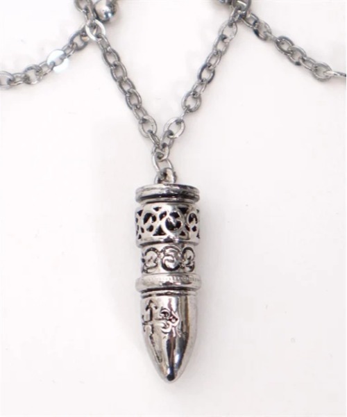 axes femme POETIQUE（アクシーズファムポエティック）の「シルバー・ブレットネックレス（ネックレス・レディース・ブラック/シルバー・FREE）」の11枚目の写真