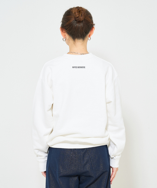 qualite scape(カリテ スケープ)の「ロゴスウェットプルオーバー(スウェット・レディース・ダークネイビー/アイボリー/サックスブルー・フリー)」の8枚目の写真