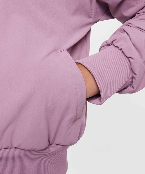 NIKE（ナイキ）の「ナイキ ガールズ Dri-FIT トレーニングジャケット / Nike Girls' Dri-FIT Training Jacket FZ5619-523 Plum Dust（ブルゾン・キッズ・プラム・130/140/150/160/170）」の5枚目の写真