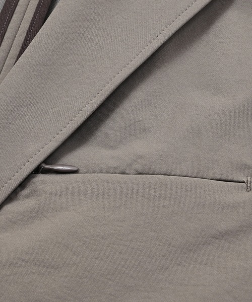 NEW BALANCE（ニューバランス）の「MET24 Single Jacket（テーラードジャケット・メンズ・カーキブラウン・X-LARGE/LARGE/MEDIUM/SMALL）」の8枚目の写真