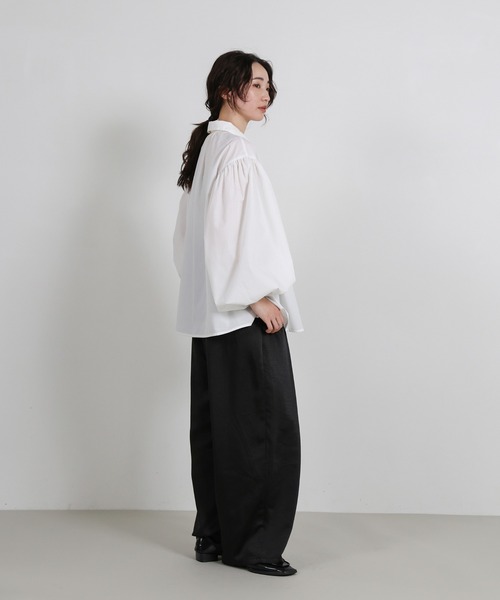 select MOCA Et(セレクトモカエト)の「【Et】Gathered Volume Sleeve Shirt(シャツ/ブラウス・レディース・ブルー/ブラック/ホワイト・FREE)」の7枚目の写真