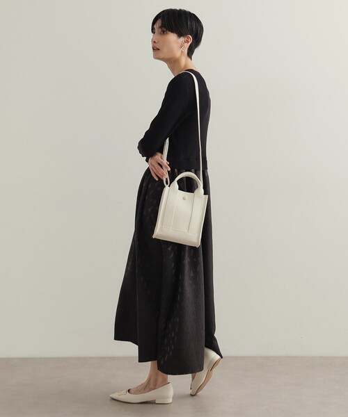 OPAQUE.CLIP（オペークドットクリップ）の「【軽量/長さ調整可能】スクエアミニショルダーバッグ（ショルダーバッグ・レディース・シルバー/イエロー系その他/ブラック/アイボリー・00）」の19枚目の写真