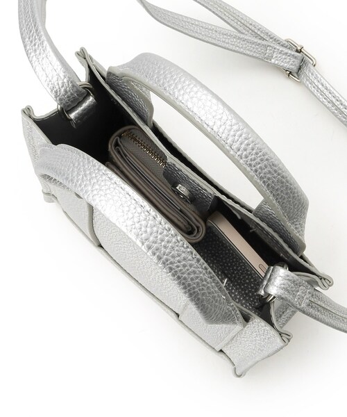 OPAQUE.CLIP（オペークドットクリップ）の「【軽量/長さ調整可能】スクエアミニショルダーバッグ（ショルダーバッグ・レディース・シルバー/イエロー系その他/ブラック/アイボリー・00）」の22枚目の写真