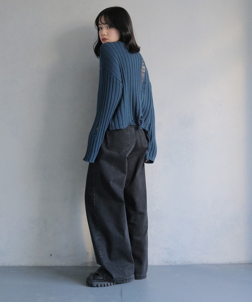 cheriella（シェリエラ）の「【cheriella】ダメージニットプルオーバー DAMAGED KNIT PULLOVER（ニット/セーター・レディース・ホワイト/ブラック/ブルー・M）」の4枚目の写真